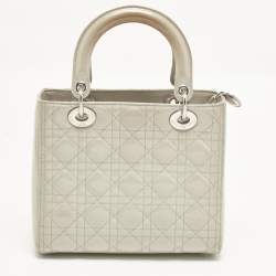 مملوكة مسبقًا حقيبة ديور ليدي ديور جلد كاناج رمادي لامع متوسطة الحجم