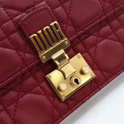 مملوكة مسبقًا حقيبة يد صغيرة ديور أديكت جلد حمل أحمر