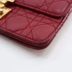 مملوكة مسبقًا حقيبة يد صغيرة ديور أديكت جلد حمل أحمر