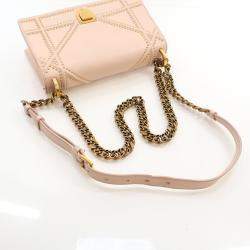 مملوكة مسبقًا حقيبة ديور ديوراما غطاء مسننة جلد عجل ناعم صغيرة بيج