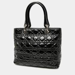 مملوكة مسبقًا حقيبة تسوق ديور سوفت ليدي ديور كاناج جلد لامع أسود متوسطة