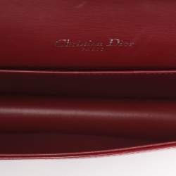 مملوكة مسبقًا Dior Lady Dior Red Cannage Patent Leather Clutch