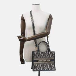 مملوكة مسبقًا Dior Oblique Embroidery Book Tote Navy Canvas Calf Leather Size Small