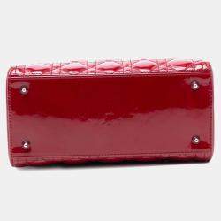 مملوكة مسبقًا ديور أحمر وسط ليدي ديور براءة مع كناية