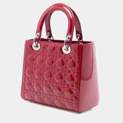 مملوكة مسبقًا ديور أحمر وسط ليدي ديور براءة مع كناية