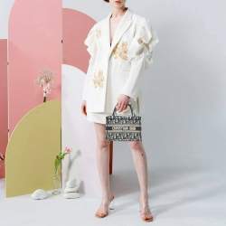 مملوكة مسبقًا Dior Book Mini Navy Blue Oblique Canvas Tote