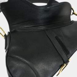 مملوكة مسبقًا Christian Dior Black Leather Saddle Handbag