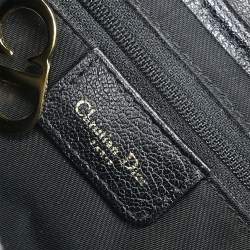 مملوكة مسبقًا Christian Dior Black Leather Saddle Handbag