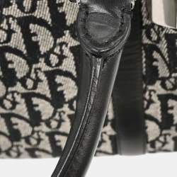 مملوكة مسبقًا حقيبة يد كريستيان ديور تروتر سوداء دفل