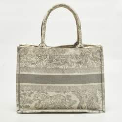 مملوكة مسبقًا Dior Book Medium Grey/White Toile de Jouy Embroidered Canvas Tote