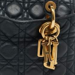 مملوكة مسبقًا حقيبة يد توتس ديور ليدي ديور مرنة جلد كاناج أزرق داكن متوسطة