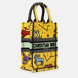 مملوكة مسبقًا Christian Dior 2022 Yellow Canvas Embroidered Pixel Zodiac Mini Book Tote Phone Bag With Strap
