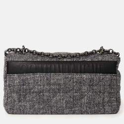 مملوكة مسبقًا Christian Dior 2022 Grey Tweed Medium Caro Bag