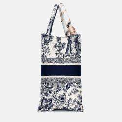 Pre Owned Christian Dior 2021 Navy/White Toile de Jouy Embroidered Medium Book Tote