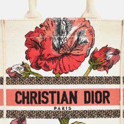 Pre Owned حقيبة يد ديور عامودية صغيرة من قماش "فليورز بيبليكس" كريم 2020