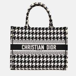 مملوكة مسبقًا Christian Dior 2021 Black/White Houndstooth Medium Book Tote