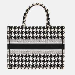 مملوكة مسبقًا Christian Dior 2021 Black/White Houndstooth Medium Book Tote