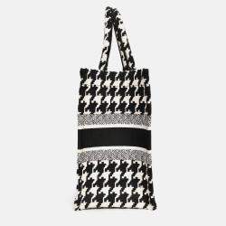 مملوكة مسبقًا Christian Dior 2021 Black/White Houndstooth Medium Book Tote