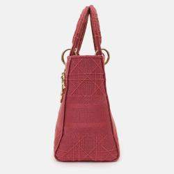 مملوكة مسبقًا حقيبة كريستيان ديور ليدي دي لايت قماش كاناج وردي متوسطة مع حزام