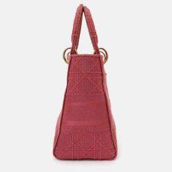 مملوكة مسبقًا حقيبة كريستيان ديور ليدي دي لايت قماش كاناج وردي متوسطة مع حزام