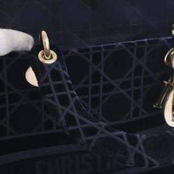 Pre Owned حقيبة يد ديور ليدي دي لايت متوسطة مخمل كاناج زرقاء.