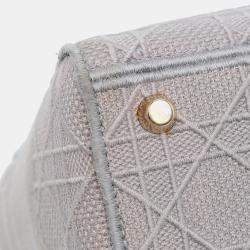 مملوكة مسبقًا حقيبة ديور \"ليدي دي لايت\" كاناج قماش وسط