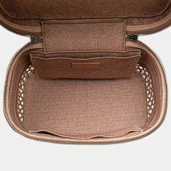 Pre Owned حقيبة زينة ديور للسفر مطرزة بشبك وردي