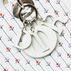 Pre Owned حقيبة ديور ليدي ديور بيضاء جلد عجل مطرزة بالزهور متوسطة