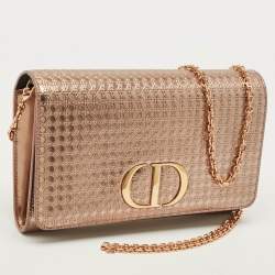 Pre Owned محفظة ديور 30 مونتين جلد لامع ميكروجاناج ذهبي وردي مع سلسلة