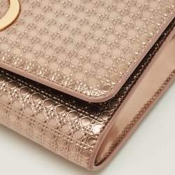 Pre Owned محفظة ديور 30 مونتين جلد لامع ميكروجاناج ذهبي وردي مع سلسلة