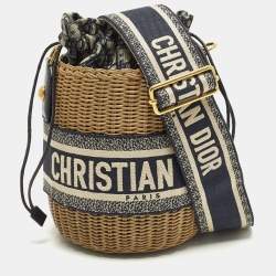 مملوكة مسبقًا Dior Tan/Navy Blue Canvas and Wicker Drawstring Bucket Bag