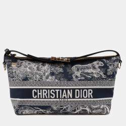 مملوكة مسبقًا Dior Travel Nomad Medium Blue Pouch