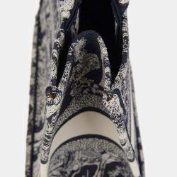 مملوكة مسبقًا Dior Book Tote Medium Blue Canvas Tote Bag