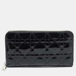 مملوكة مسبقًا Dior Lady Dior Black Cannage Patent Leather  Zip Around Wallet