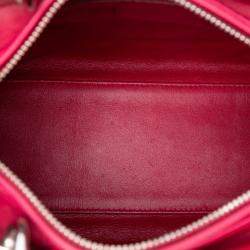 مملوكة مسبقًا حقيبة ديور ليدي ديور كاناج لؤلؤي أحمر متوسطة جلد حملان