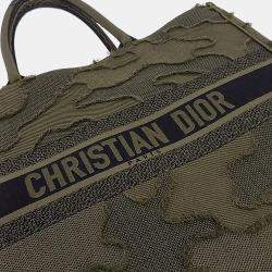 مملوكة مسبقًا حقيبة يد توتس ديور كتاب كانفاس أخضر 42