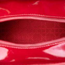 مملوكة مسبقًا حقيبة ديور ليدي ديور كاناج صغير لامع أحمر واسطة