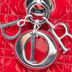 مملوكة مسبقًا حقيبة ديور ليدي ديور كاناج صغير لامع أحمر واسطة