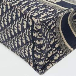 Pre Owned حقيبة كتاب متوسطة قماش مطرز مائل أزرق بحري ديور