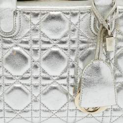 مملوكة مسبقًا Dior Lily Silver Cannage Leather Bag