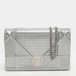 مملوكة مسبقًا Dior Diorama Silver Micro Cannage Patent Leather Wallet on Chain