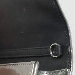 مملوكة مسبقًا محفظة بسلسلة ديور ديوراما جلد براءات اختراع ميكرو كاناج أزرق معدني