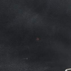 مملوكة مسبقًا محفظة بسلسلة ديور ديوراما جلد براءات اختراع ميكرو كاناج أزرق معدني