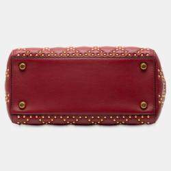 مملوكة مسبقًا حقيبة ديور ليدي ديور طرية مرصعة بنمط كاناج جلد خروف أحمر متوسط الحجم