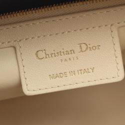 مملوكة مسبقًا Christian Dior Dior Groove 25 Macrocannage Handbag Leather White