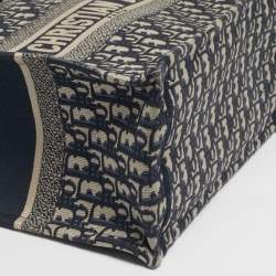 Pre Owned Dior Book Medium Navy Blue Oblique Embroidered Canvas Tote