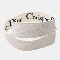 Pre Owned حقيبة ليدي دي لايت مكرامي ثلاثية الأبعاد للدانتيل المطرز باللون الأبيض متوسطة ديور