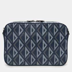 مملوكة مسبقًا Christian Dior 2023 Navy Coated Canvas CD Diamond Safari Messenger