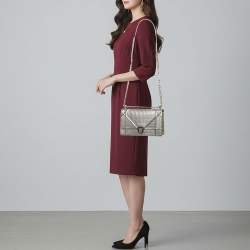 مملوكة مسبقًا Dior Diorama Medium Grey Microcannage Patent Leather Shoulder Bag