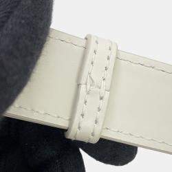 مملوكة مسبقًا حقيبة كتف ديور ماكروكناد ديور كامب جلد أبيض حجم صغير